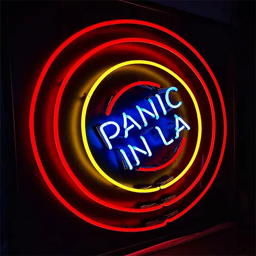 CUSTOM NEON SIGN (2)